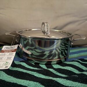 Viking Copper Core Soup Pot with lid 4-Qt.